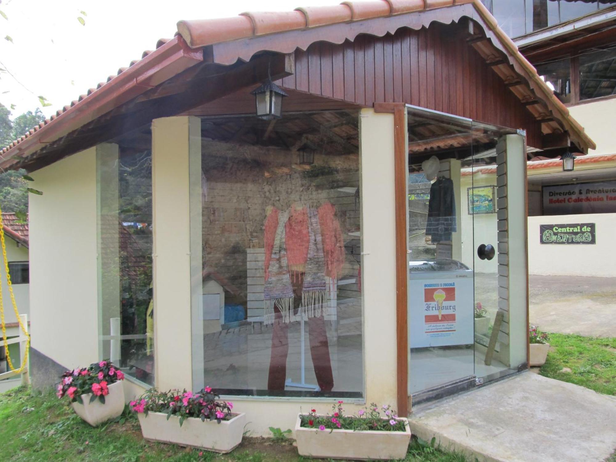 Hotel Fazenda Caledonia Inn Нова-Фрибургу Экстерьер фото