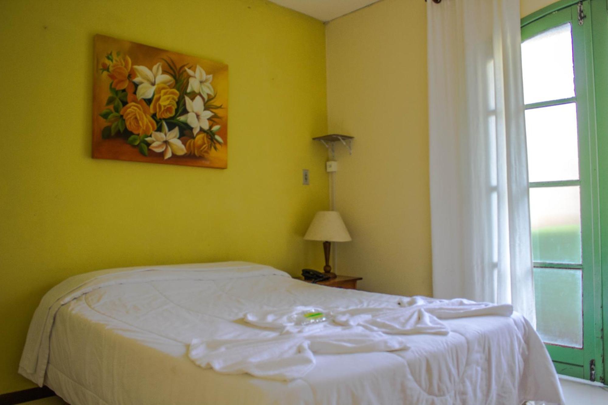 Hotel Fazenda Caledonia Inn Нова-Фрибургу Экстерьер фото